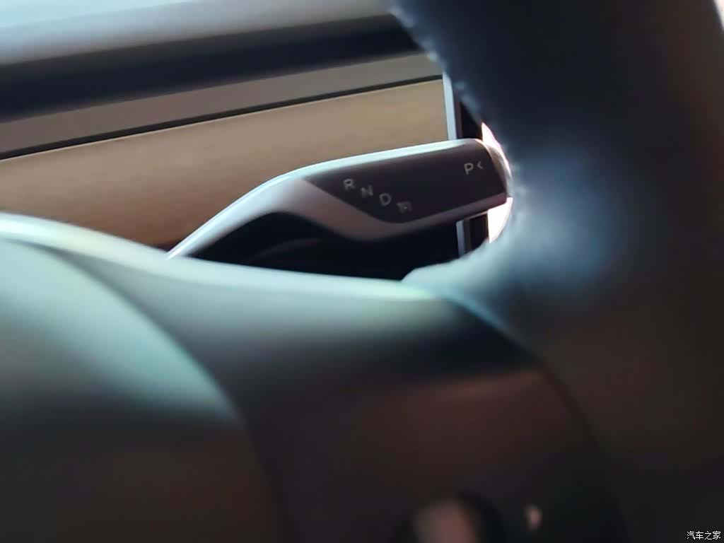 Tesla Model Y, 2022 14