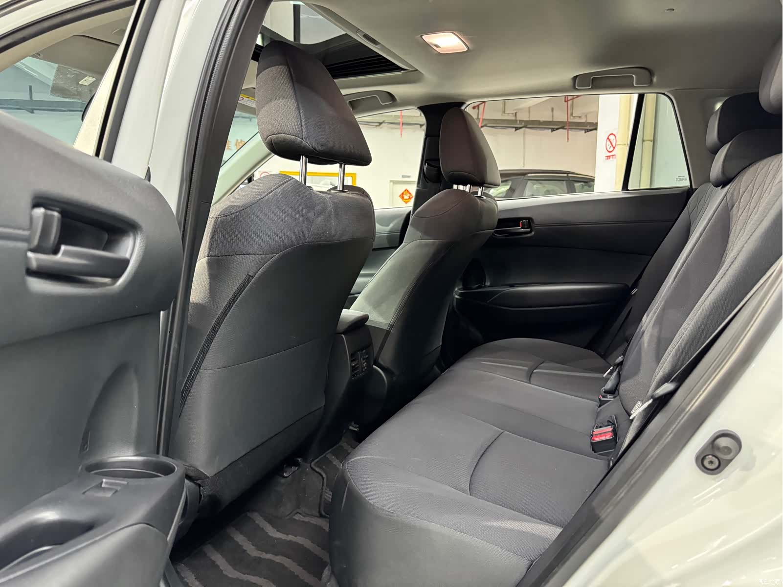 Toyota Corolla, 2023 10