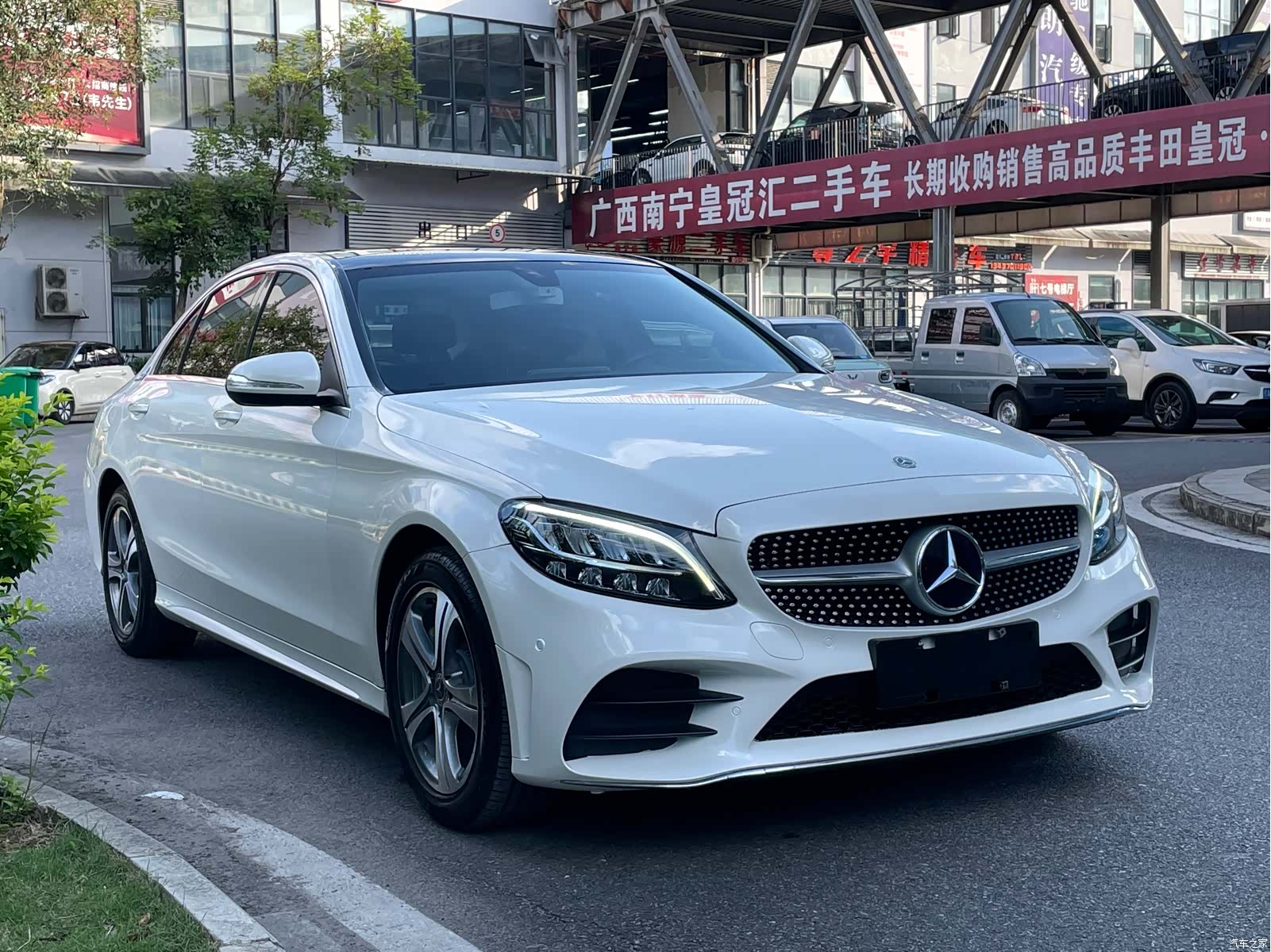 Mercedes-Benz C-Class, 2019 3
