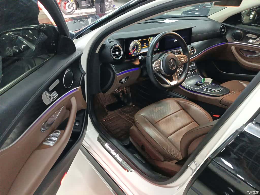Mercedes-Benz E-Class, 2019 12