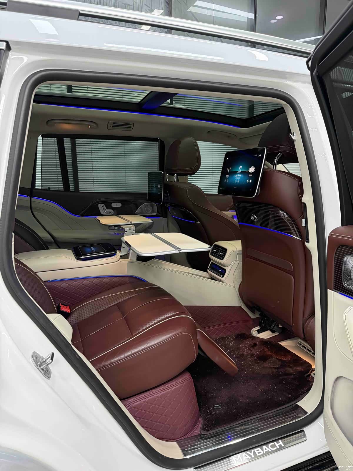 Maybach GLS, 2021 18