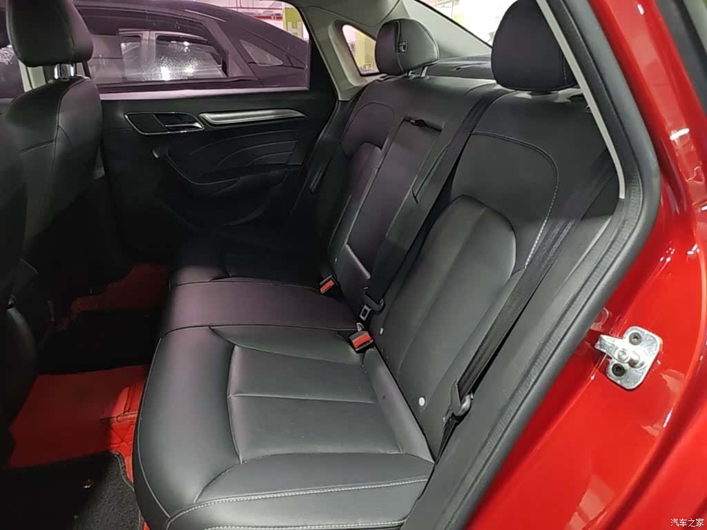 Roewe i6, 2018 17