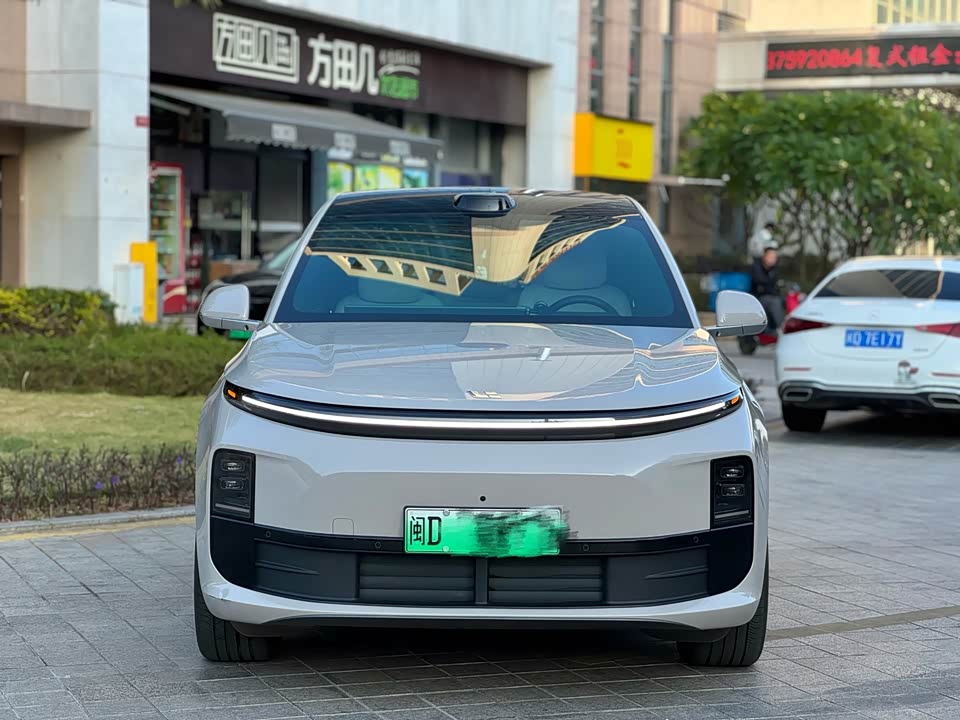 Li Auto Ideal L6