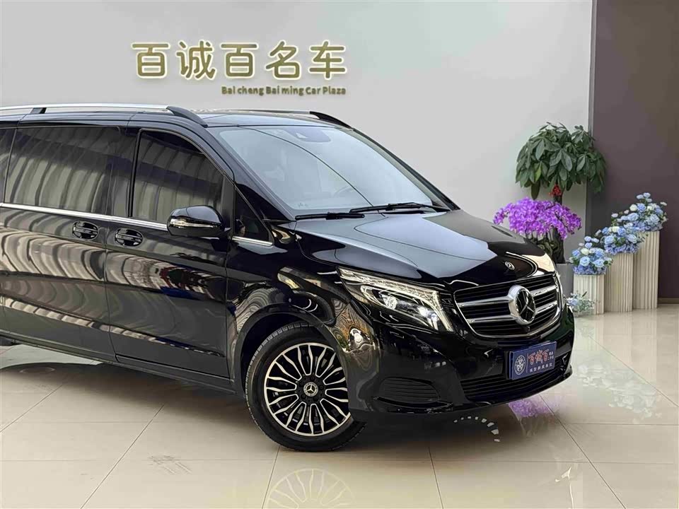 Mercedes-Benz V-class