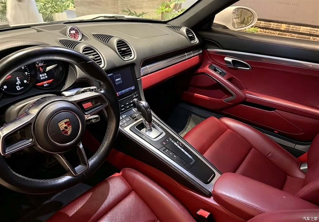 Porsche Cayman, 2018 8