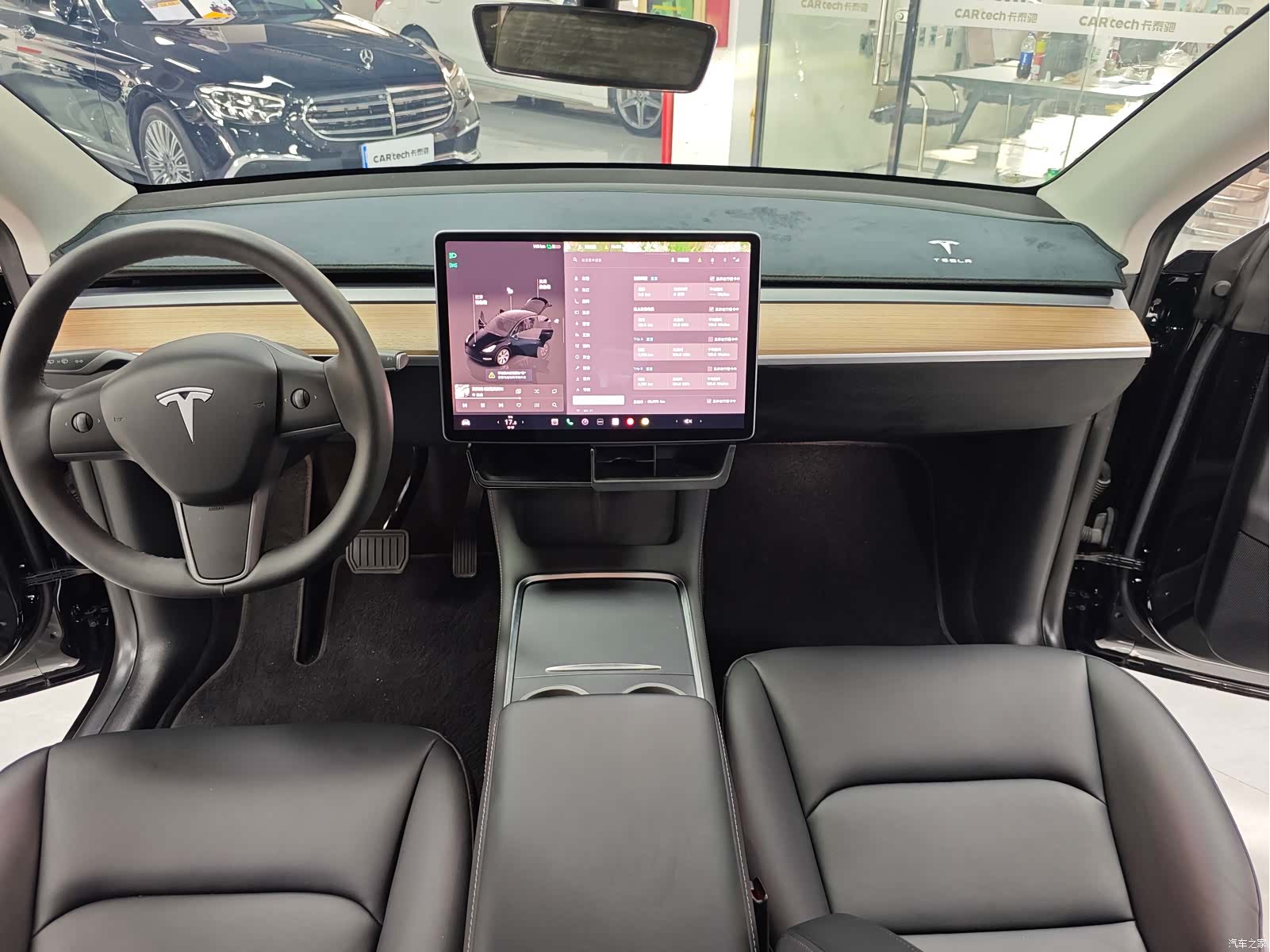 Tesla Model Y, 2022 11