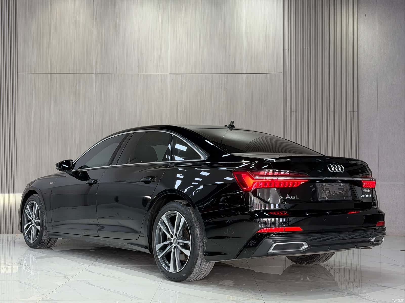 Audi A6L, 2021 4