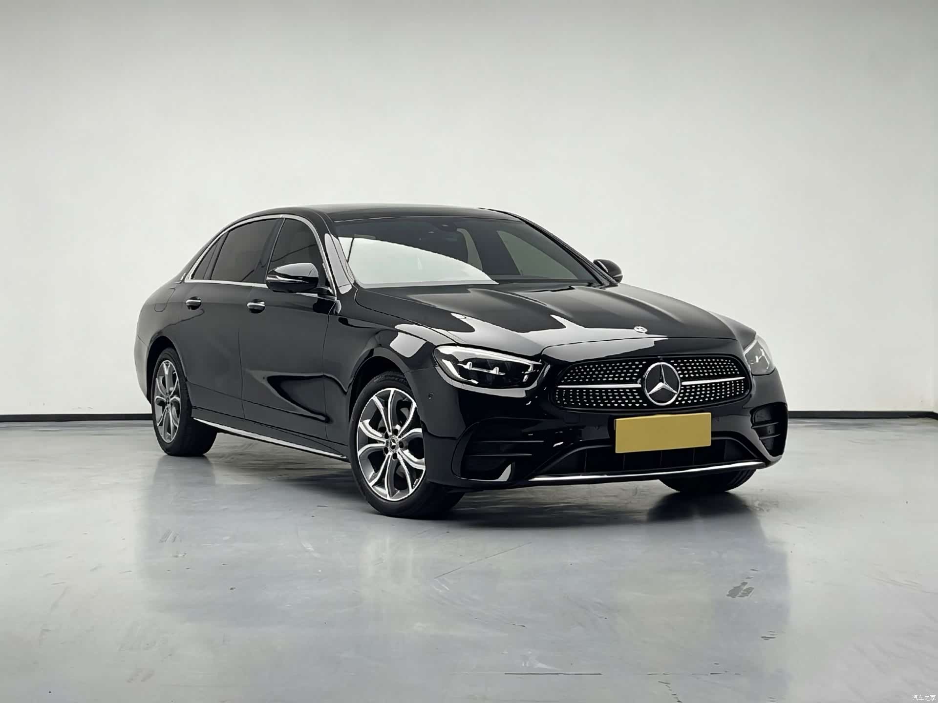 Mercedes-Benz E-Class, 2020 4