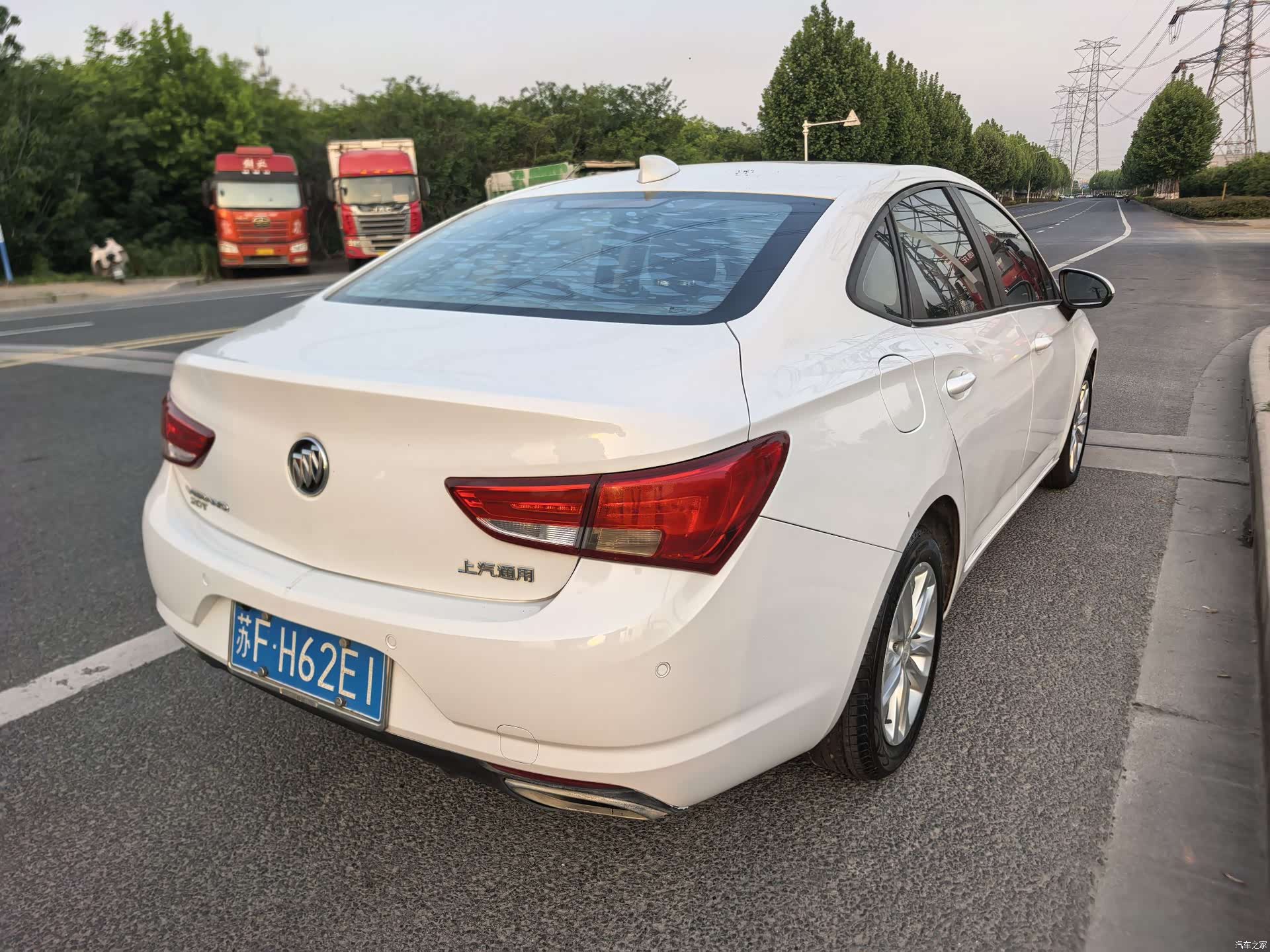 Buick Verano, 2017 9