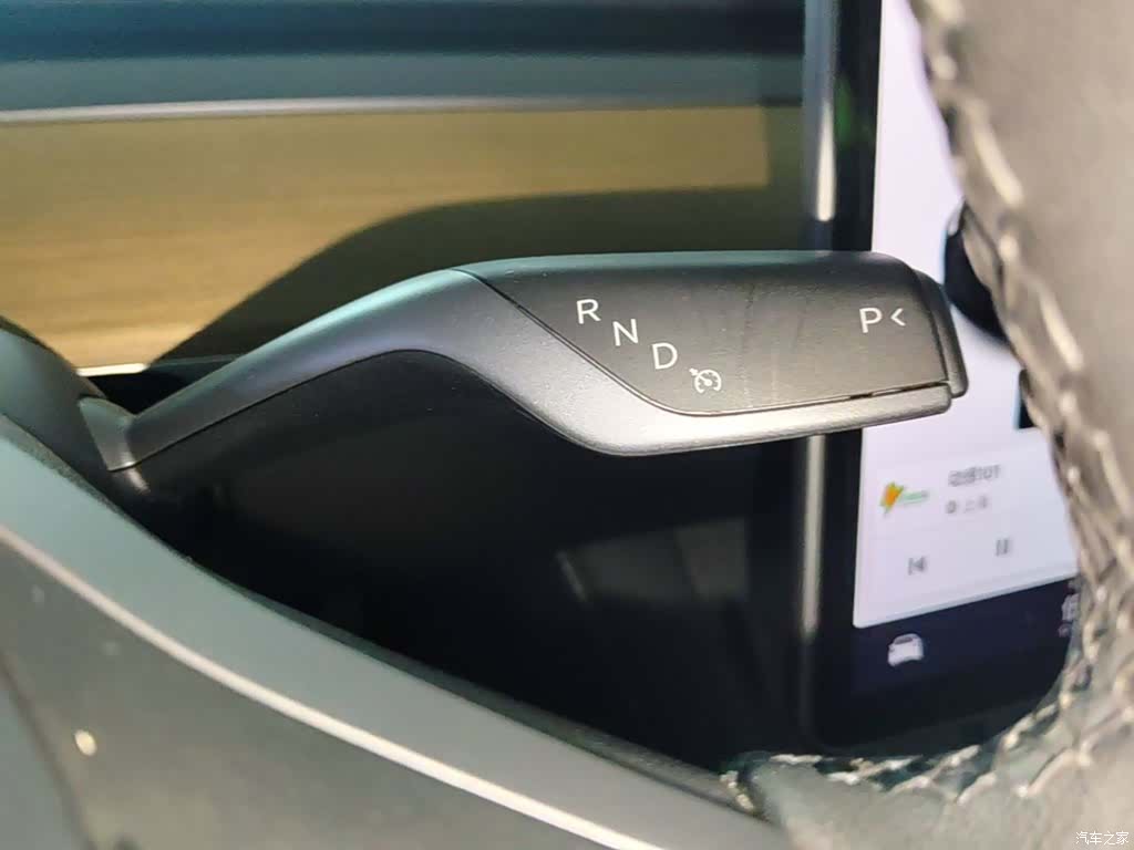 Tesla Model Y, 2021 14