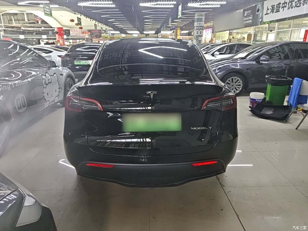 Tesla Model Y, 2023 6