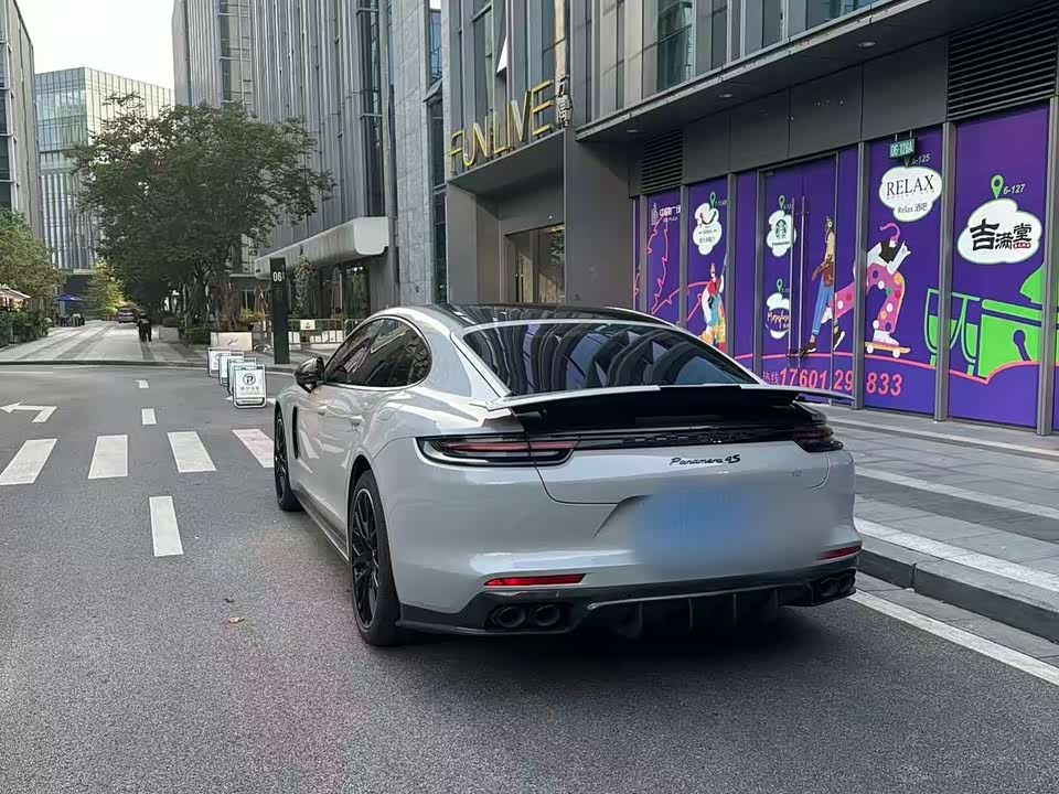 Porsche Panamera