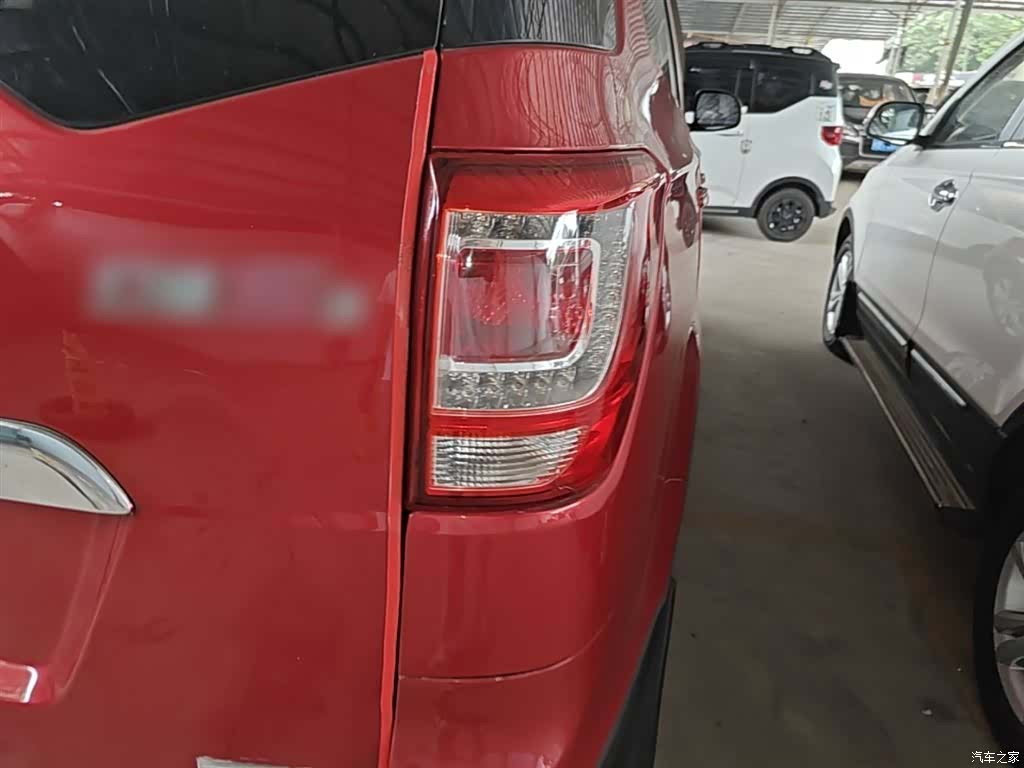 BAIC S3, 2015 8