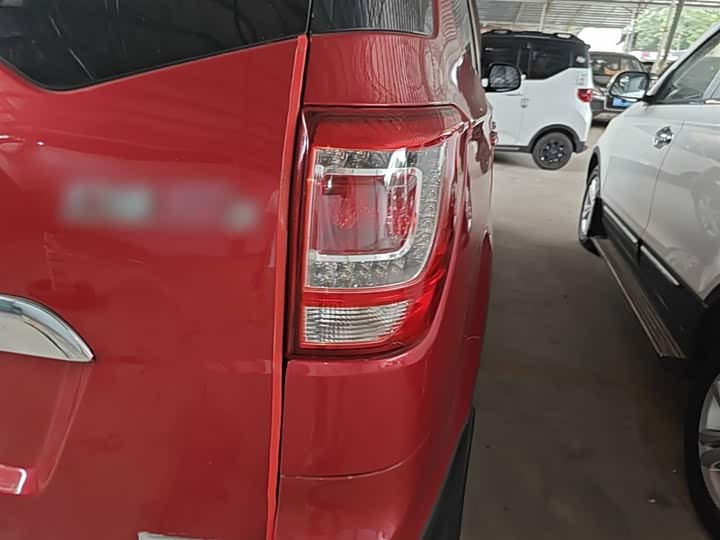 BAIC Huansu S3 2015 1.5L Комфорт guo V