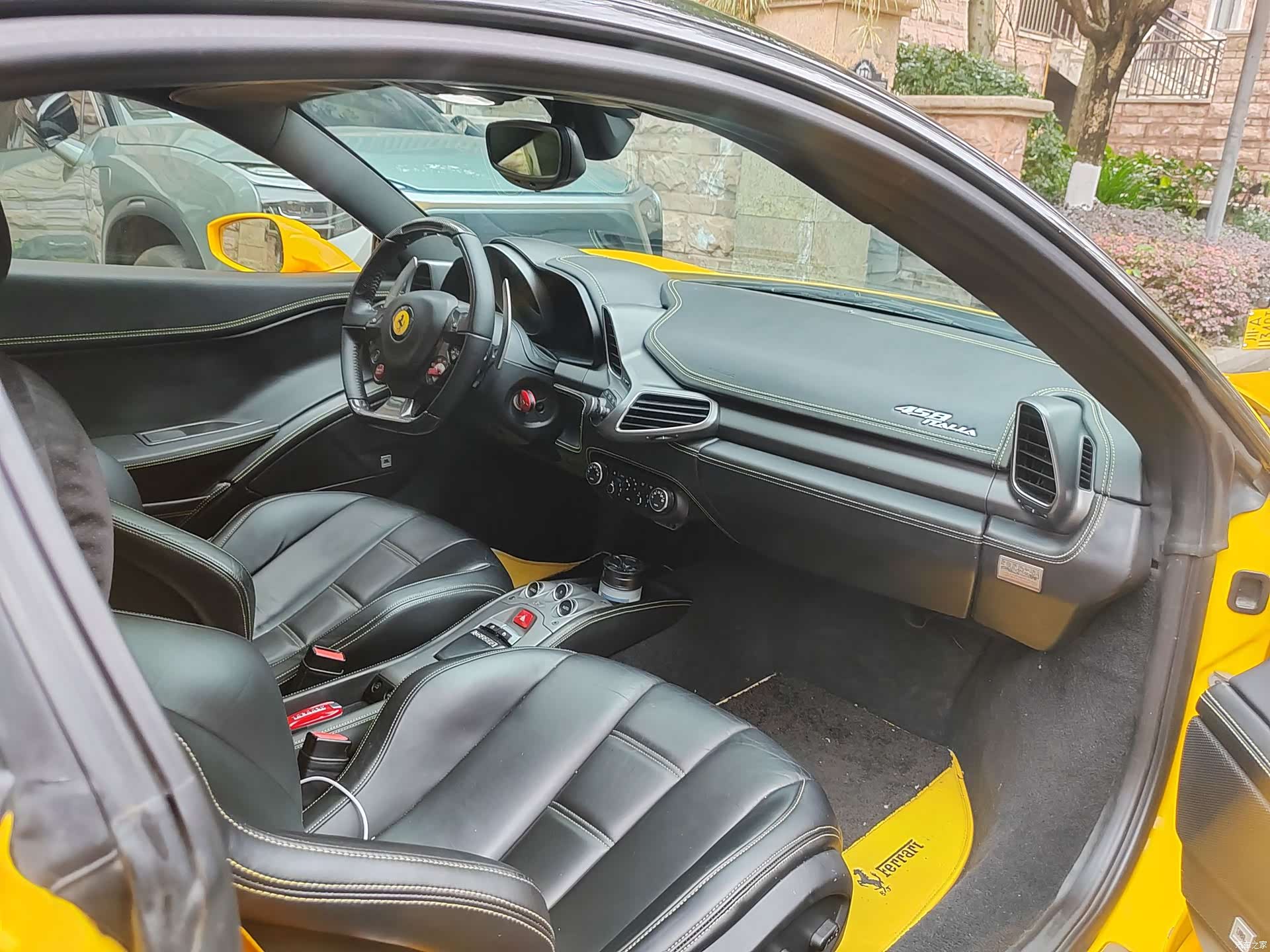 Ferrari 458, 2012 4