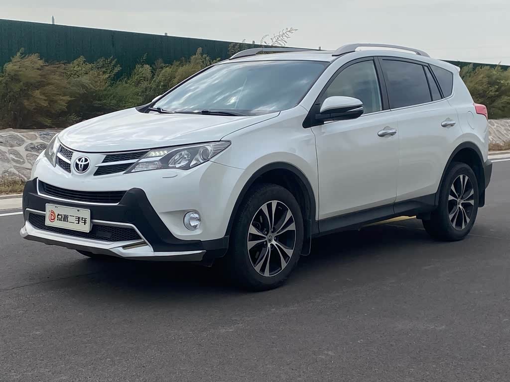 Toyota RAV4 2016 2.5L AT Elite