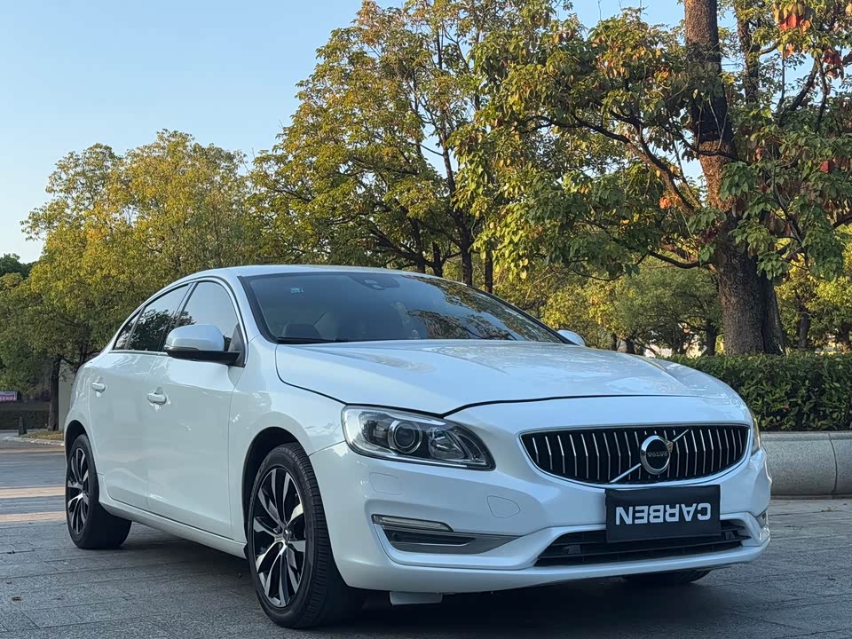 Volvo S60