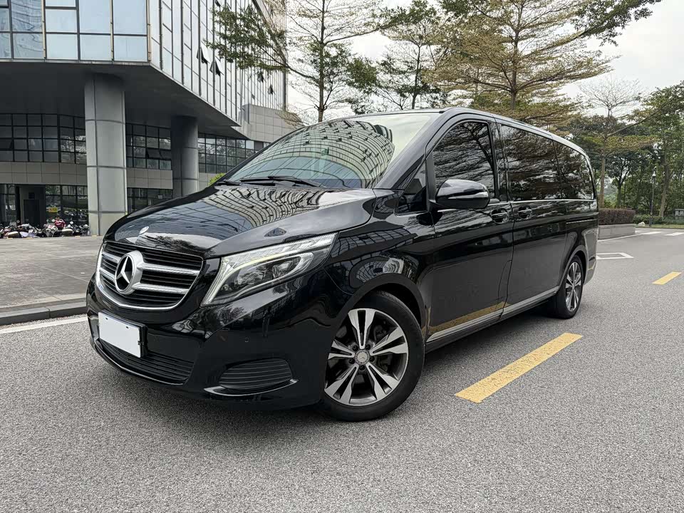 Mercedes-Benz V-class