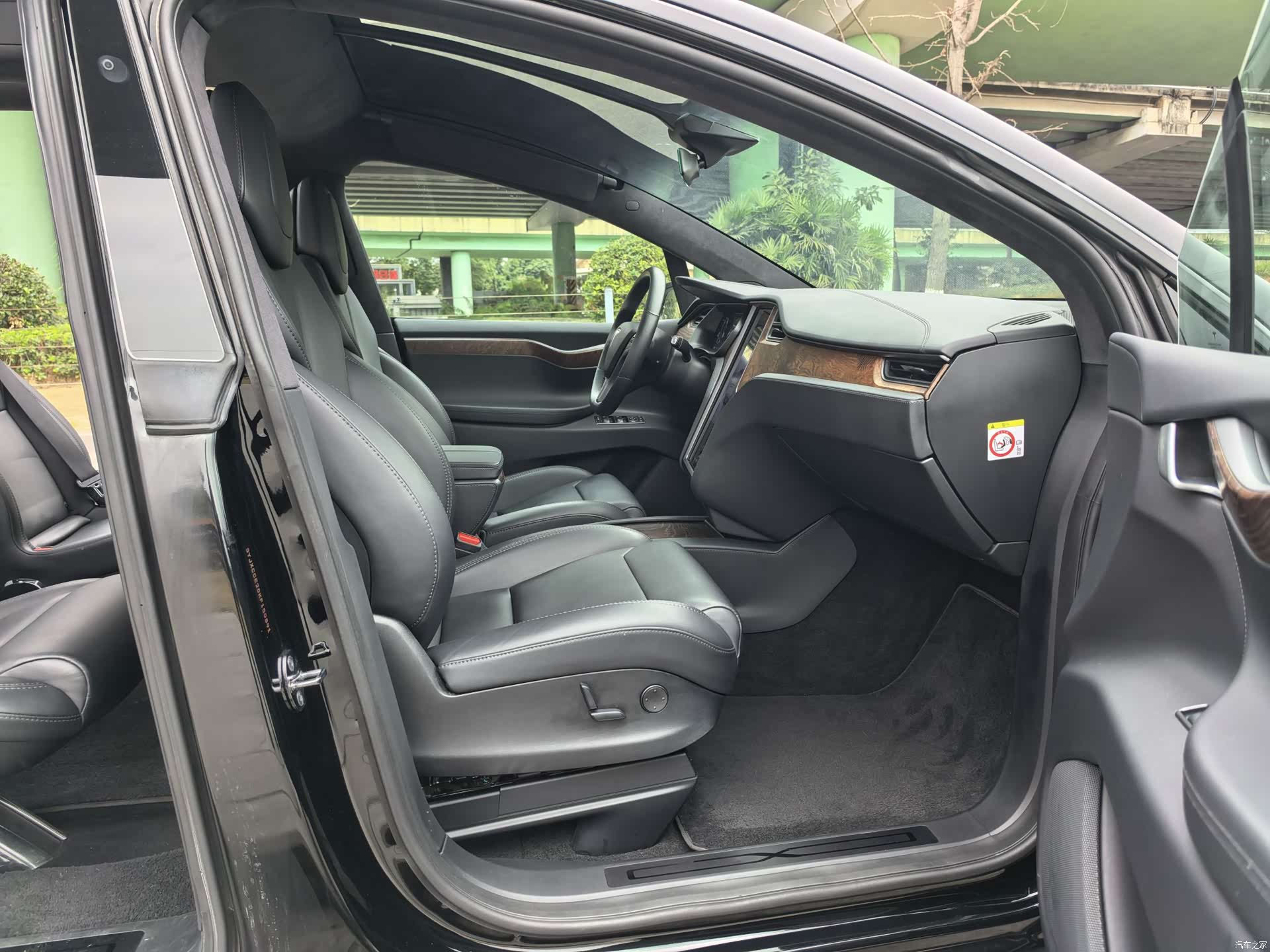 Tesla Model X, 2019 12