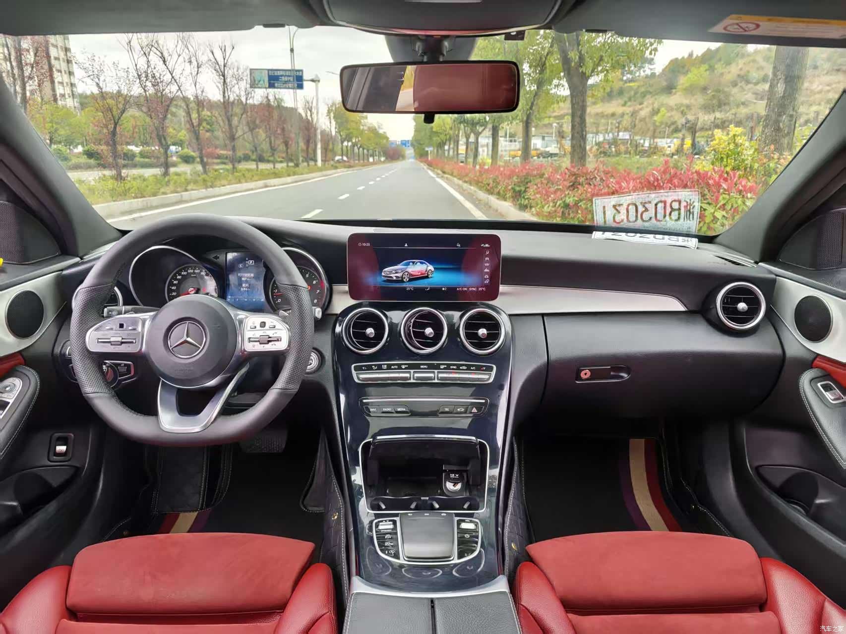 Mercedes-Benz C-Class, 2019 11
