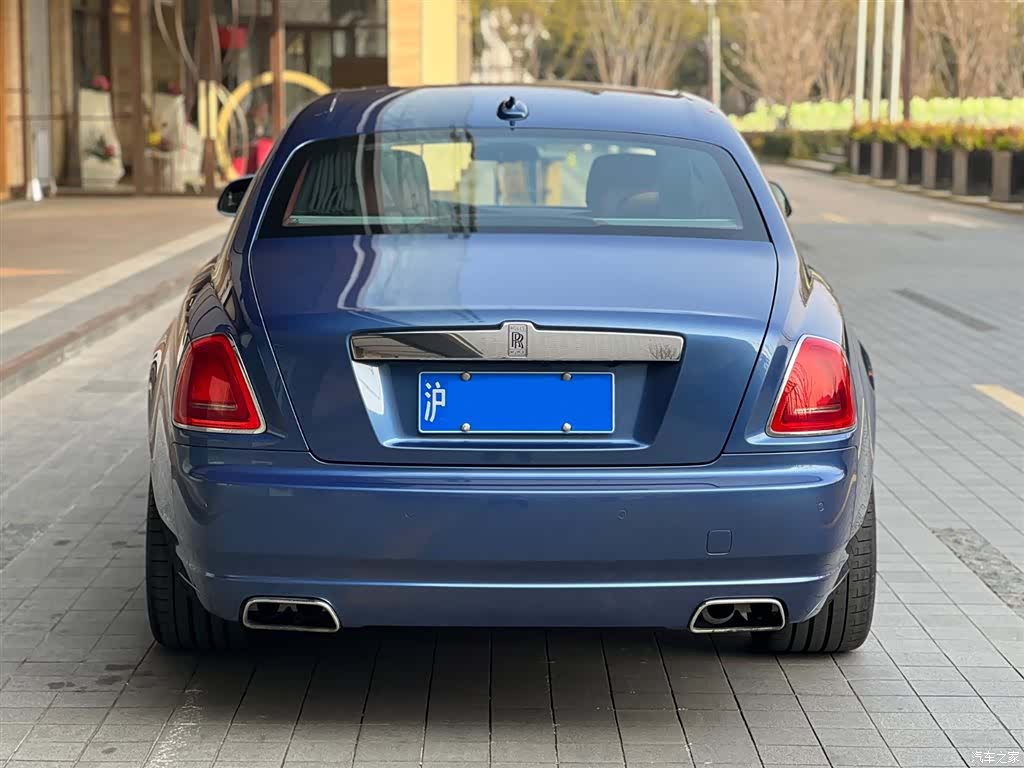 Rolls-Royce Ghost, 2012 все фото