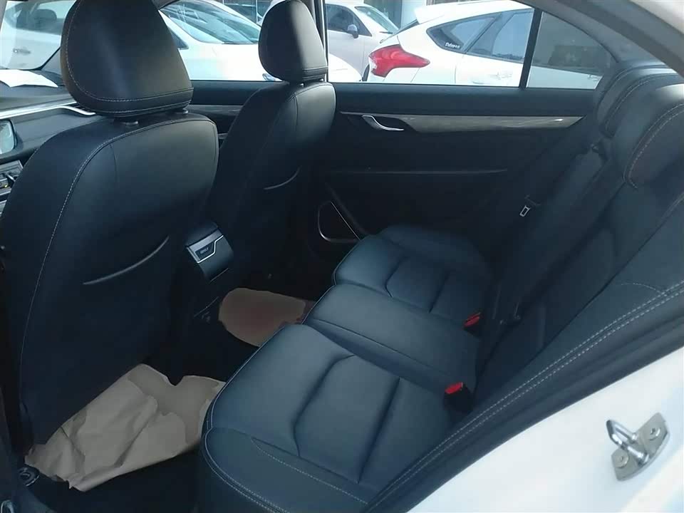 Geely Emgrand Geely Emgrand