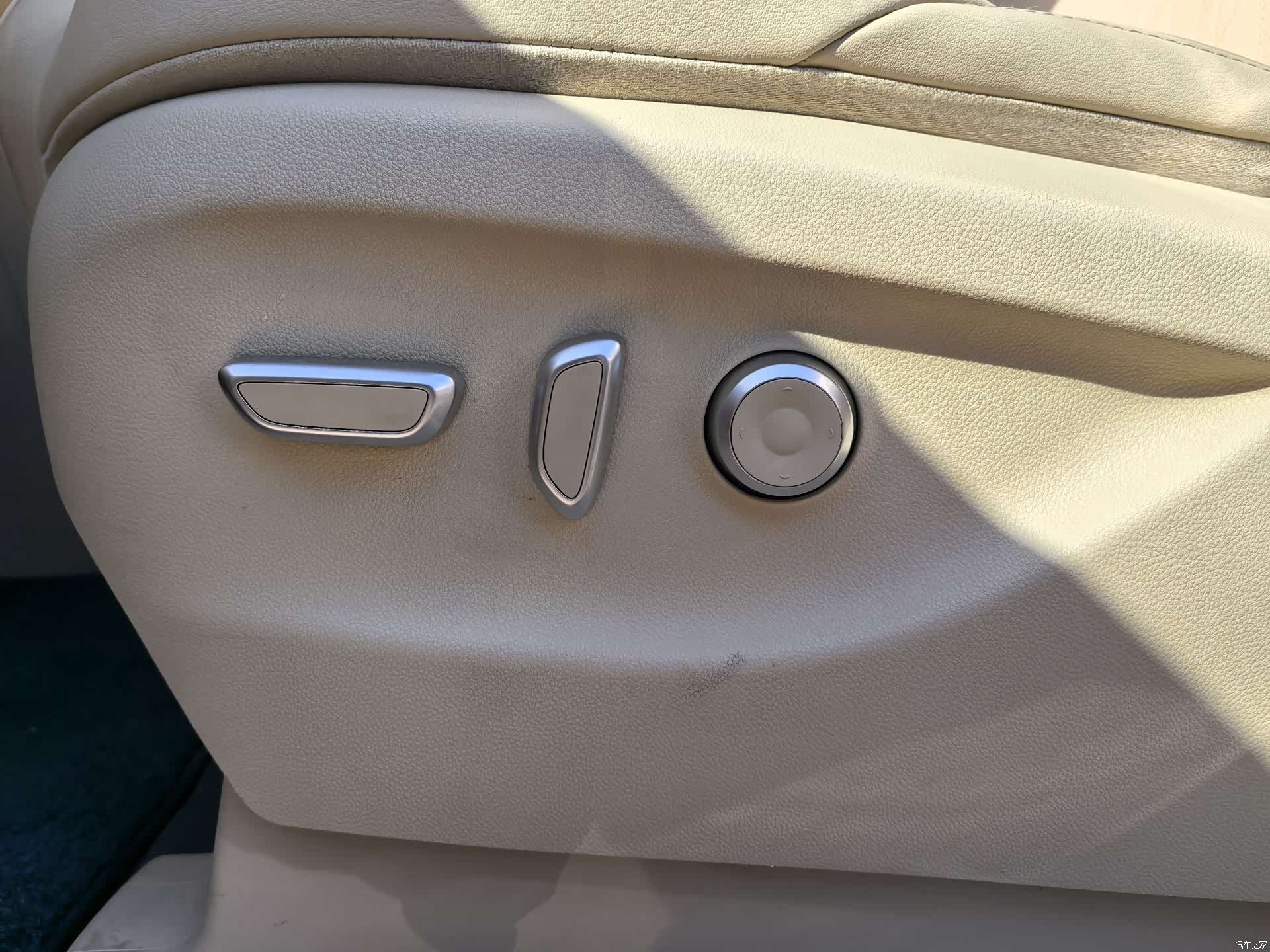 Buick GL8, 2023 23