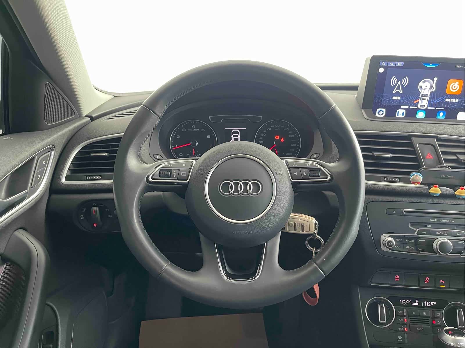 Audi Q3, 2019 14