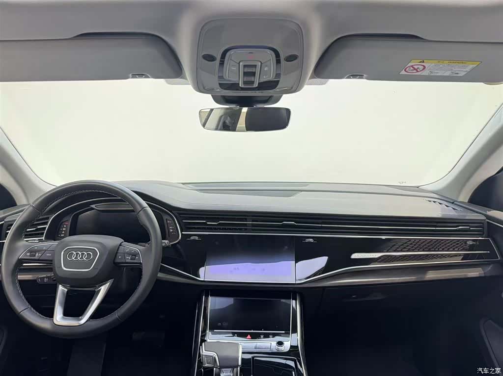 Audi Q8, 2025 7