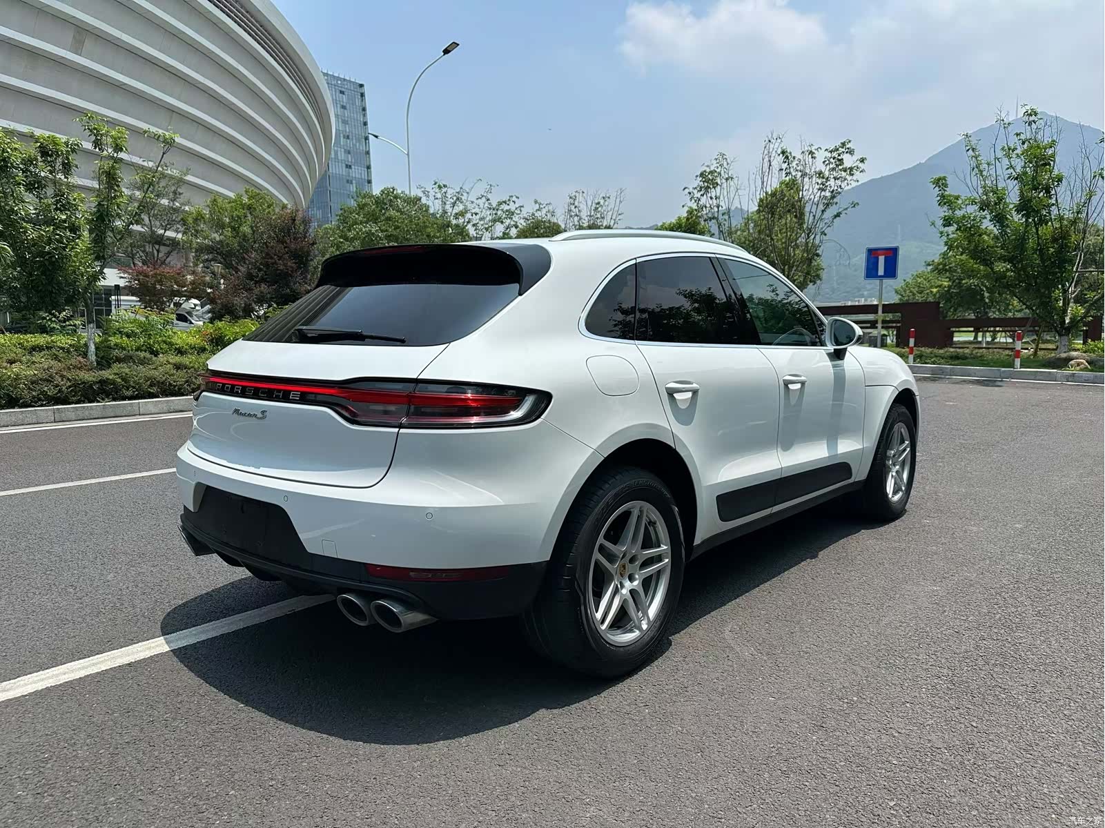 Porsche Macan, 2021 9