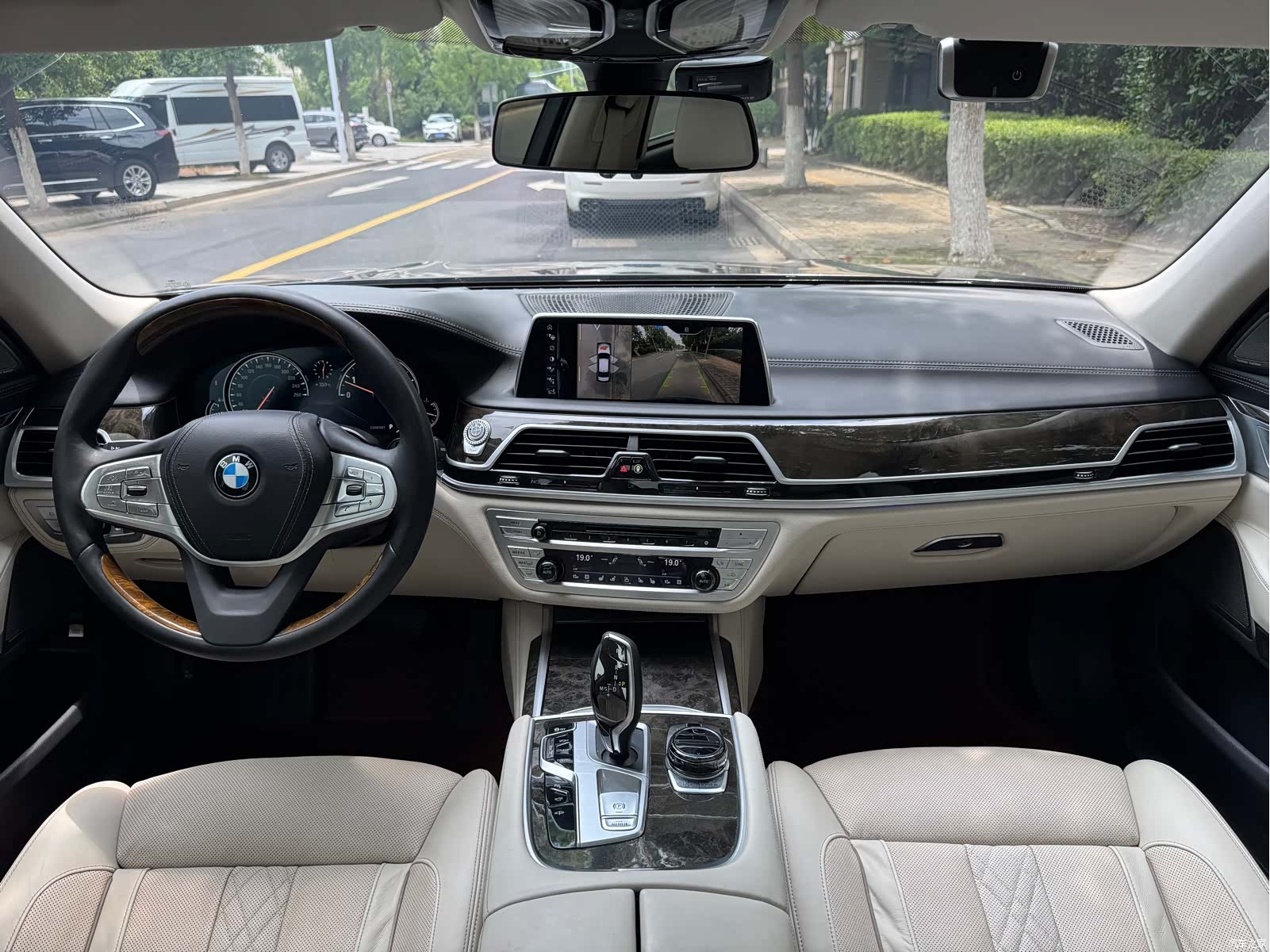 BMW 7 Series, 2017 16