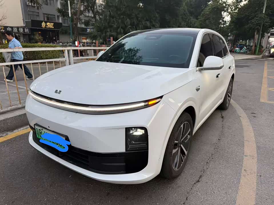 Li Auto Ideal L6