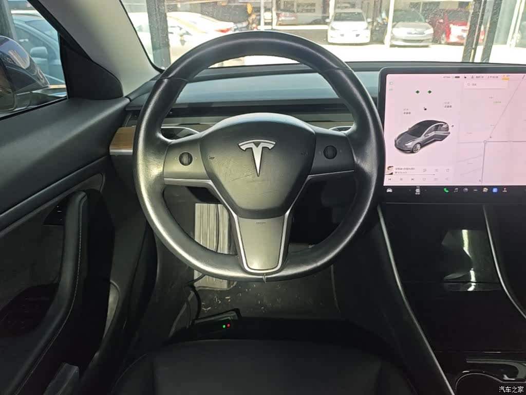 Tesla Model 3, 2019 11