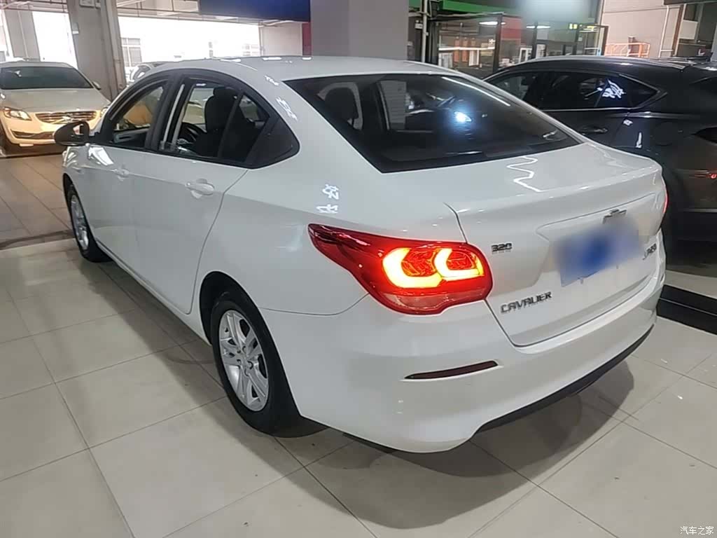 Chevrolet 320, 2019 все фото