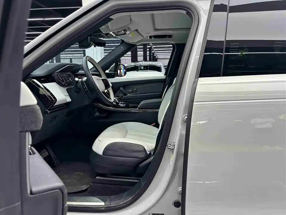 Land Rover Range Rover Sport Land Rover Range Rover Sport