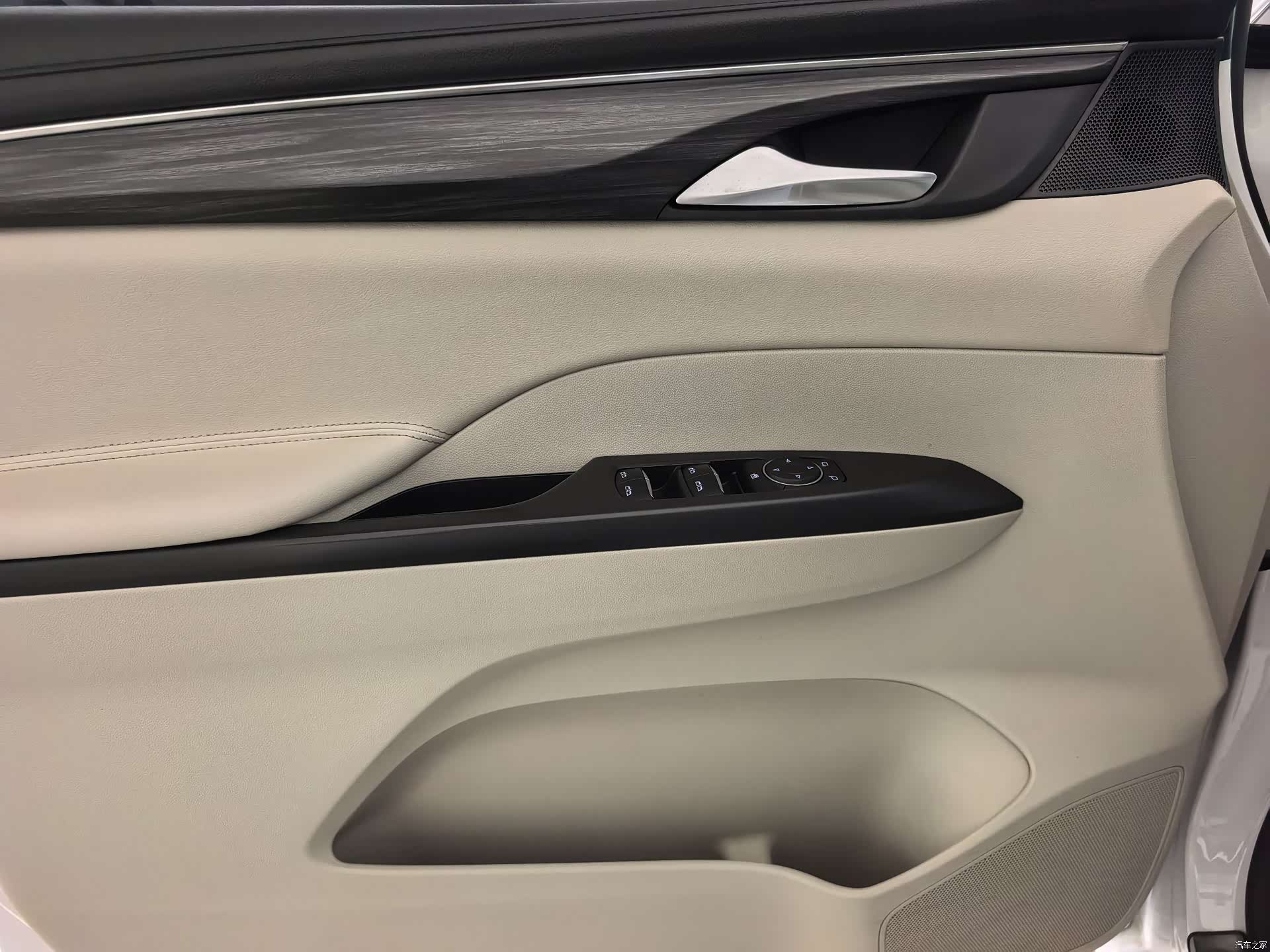 Buick GL8, 2023 4
