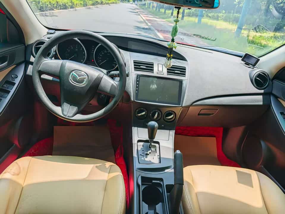 Mazda 3 star Cheng