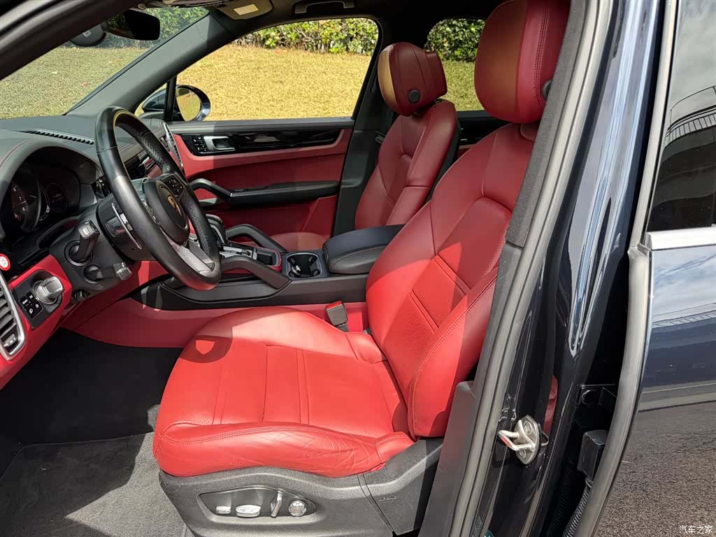 Porsche Cayenne, 2019 8