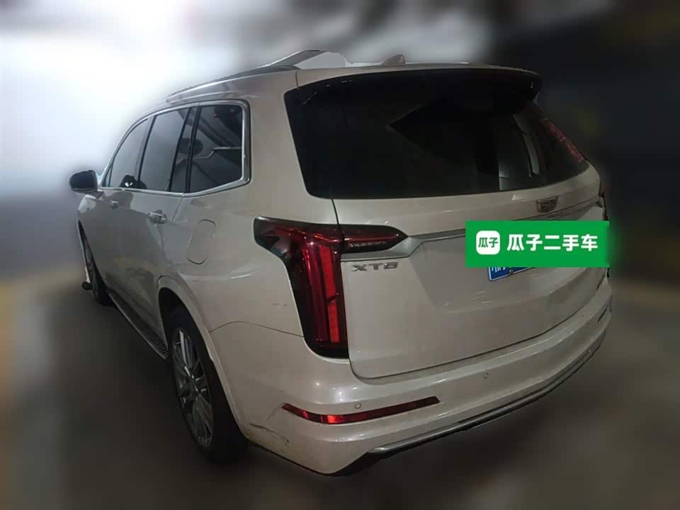 Cadillac XT6