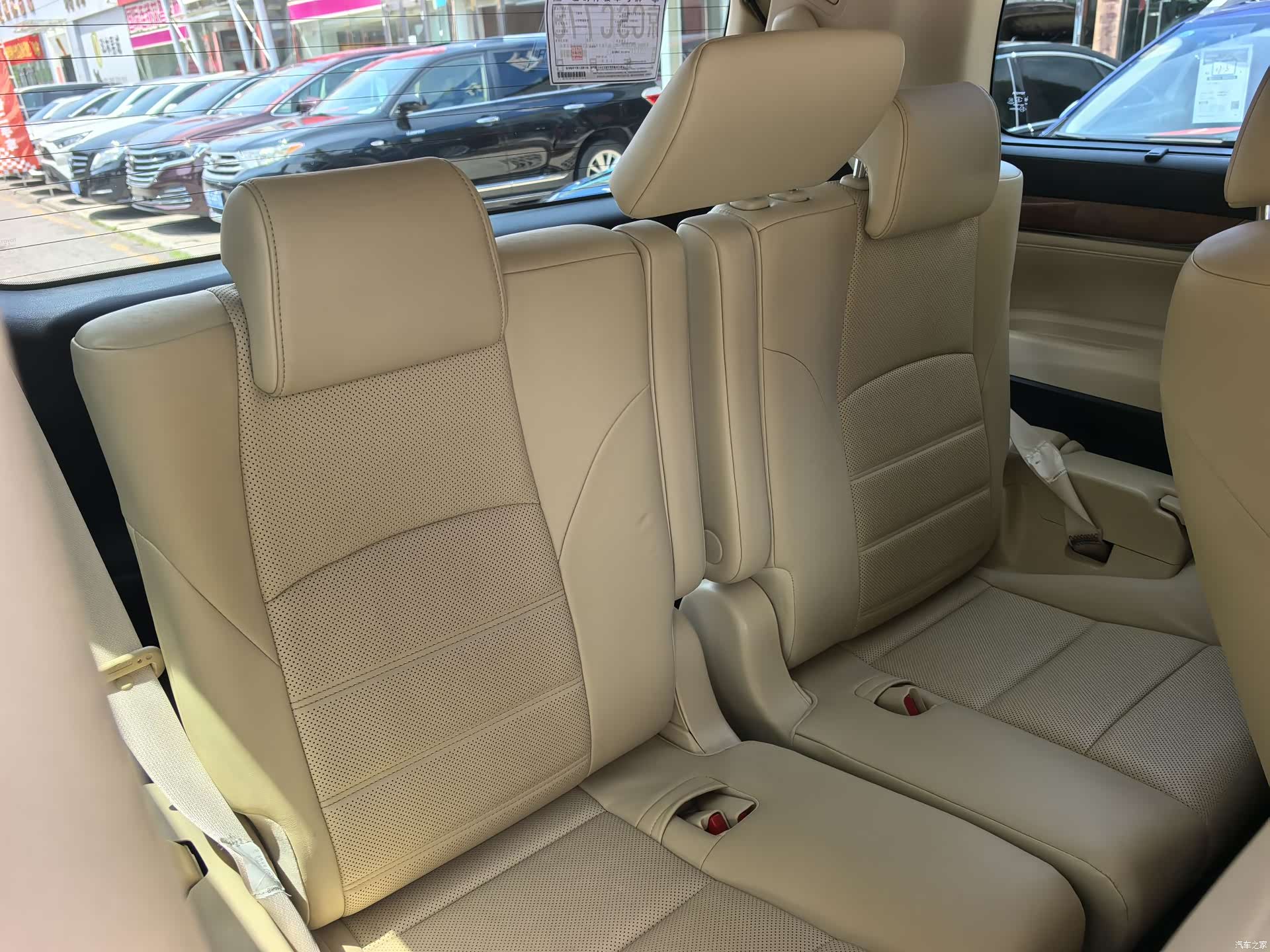 Toyota Alphard, 2017 9