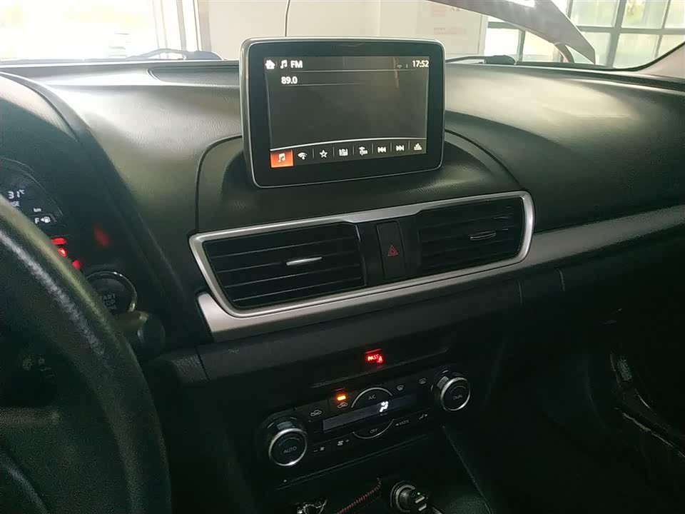 Mazda 3 Angkesaila Mazda 3 Angkesaila