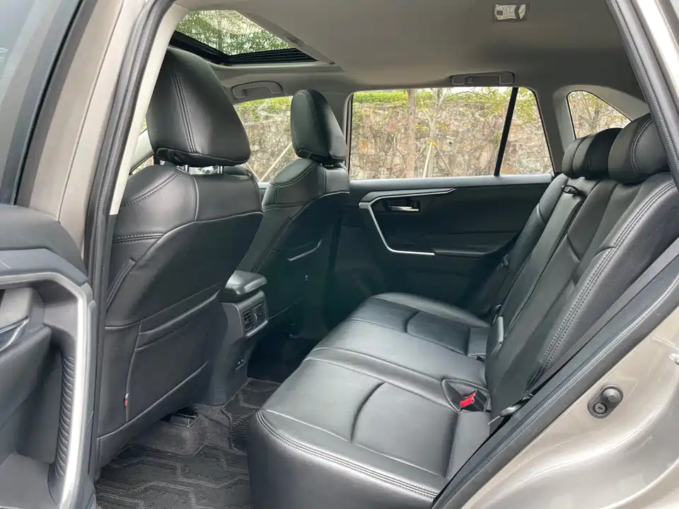 Toyota RAV4 Rongfang