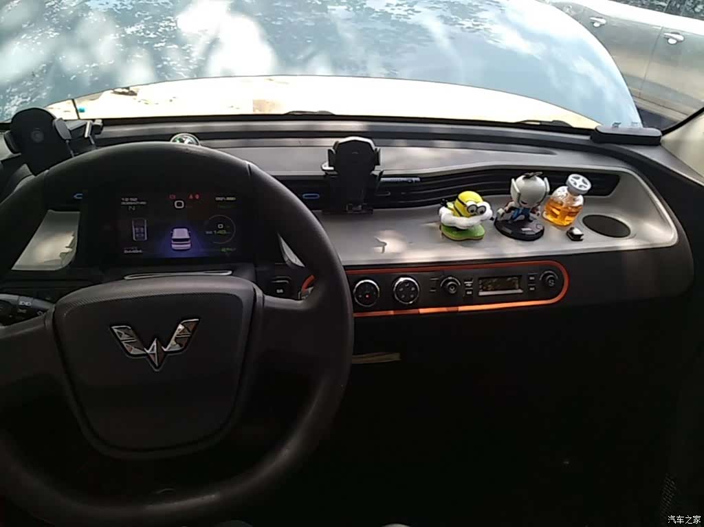 Wuling MINIEV, 2020 10