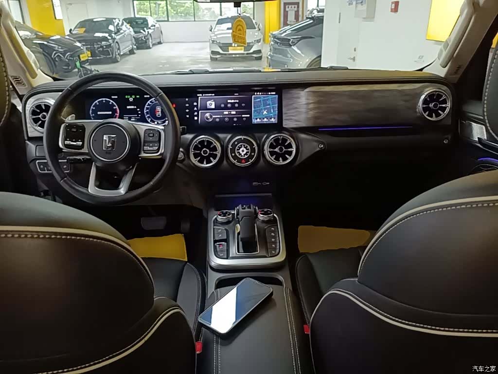 Tank 300, 2021 10