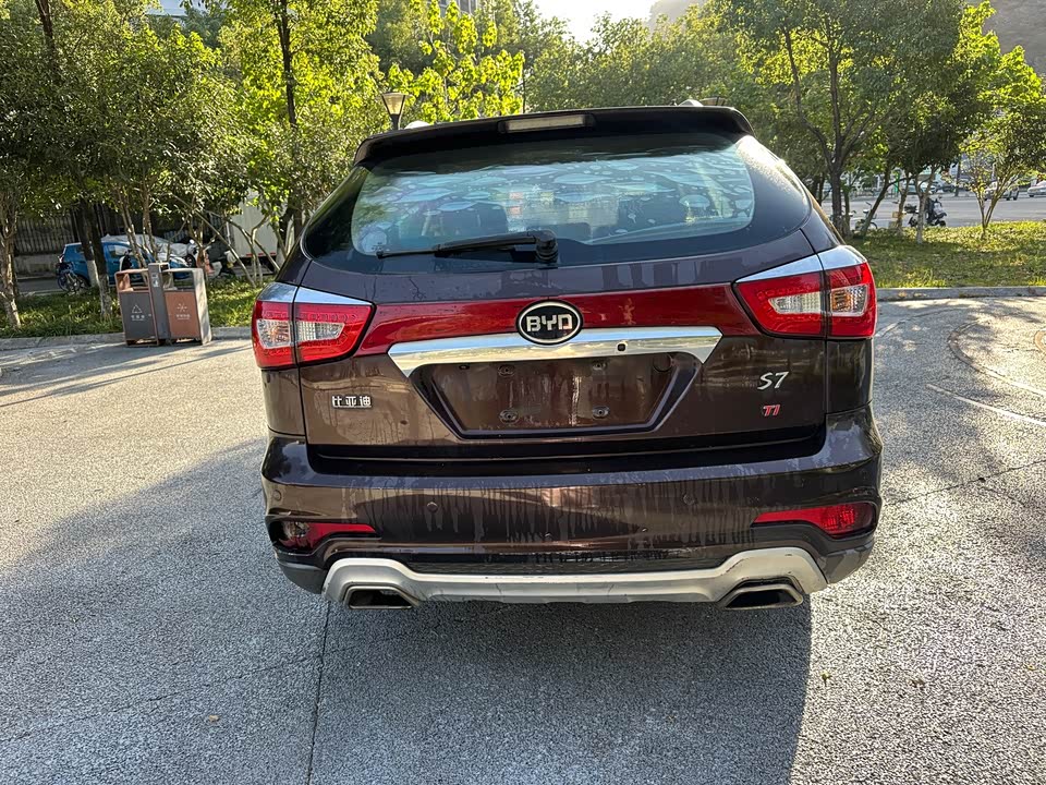 BYD S7