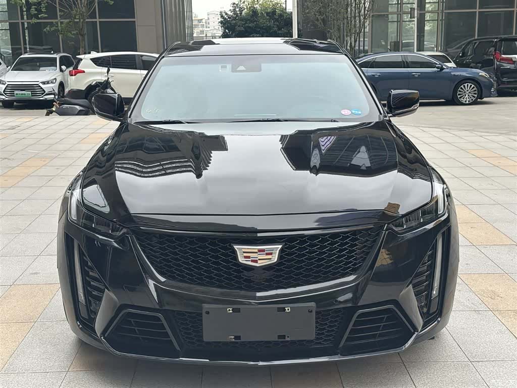 Cadillac CT5, 2022 все фото