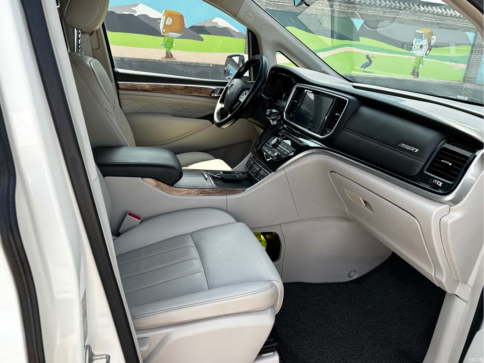 Trumpchi M8, 2019 9