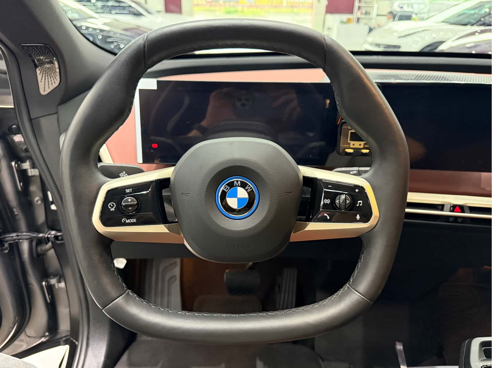 BMW iX, 2024 13