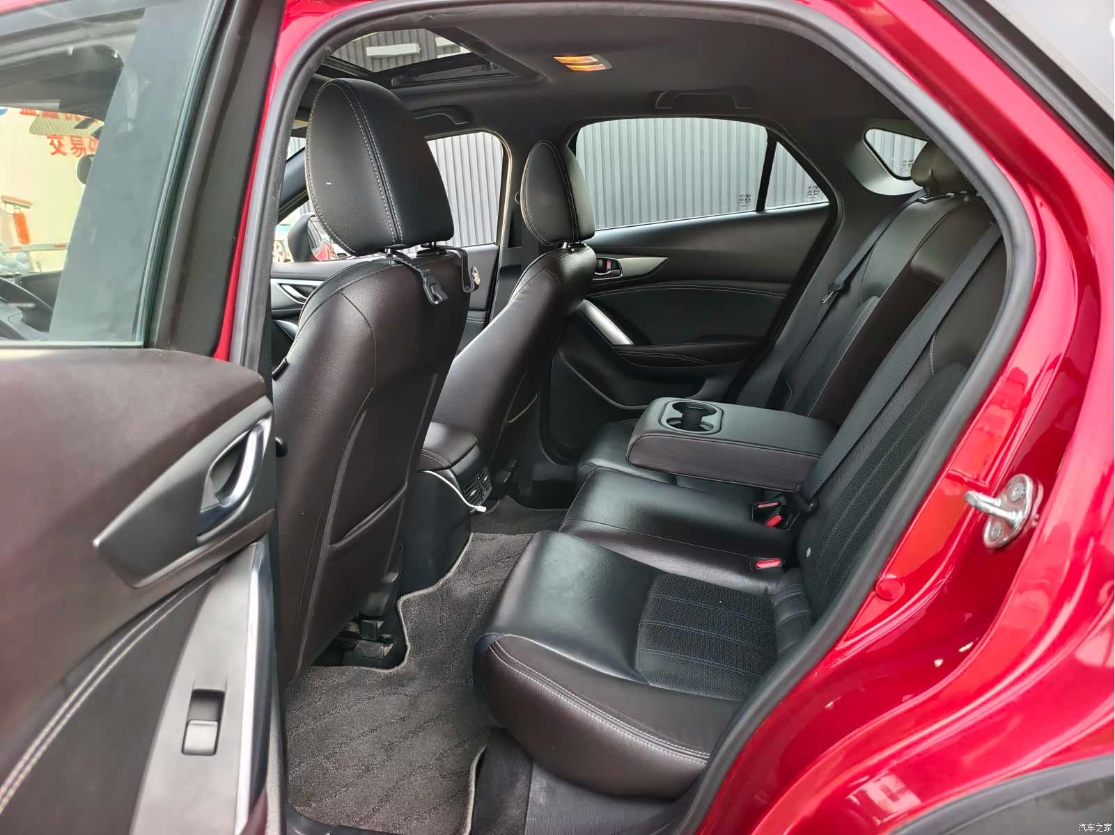 Mazda CX-4, 2016 10