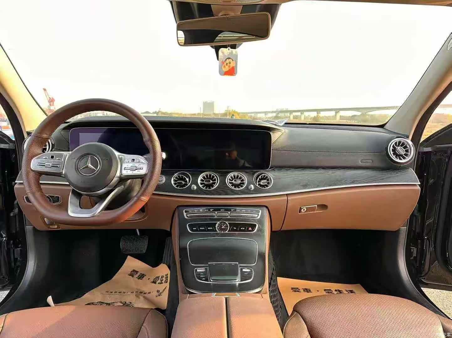 Mercedes-Benz E-Class, 2019 3